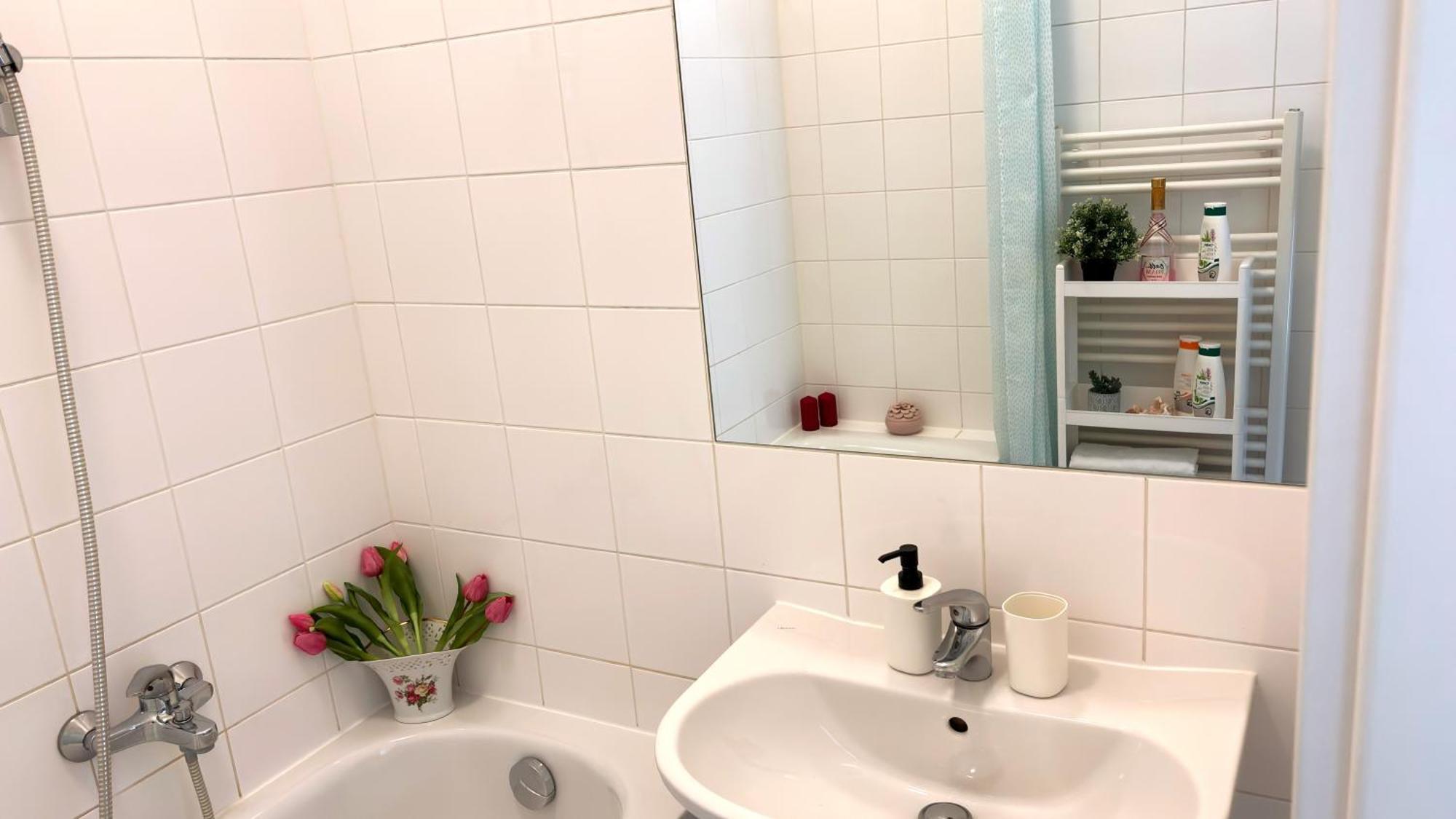 Central Mariahilfer Apartment 5 Min To The Schoenbrunn Palace And City Shopping Center 维也纳 外观 照片