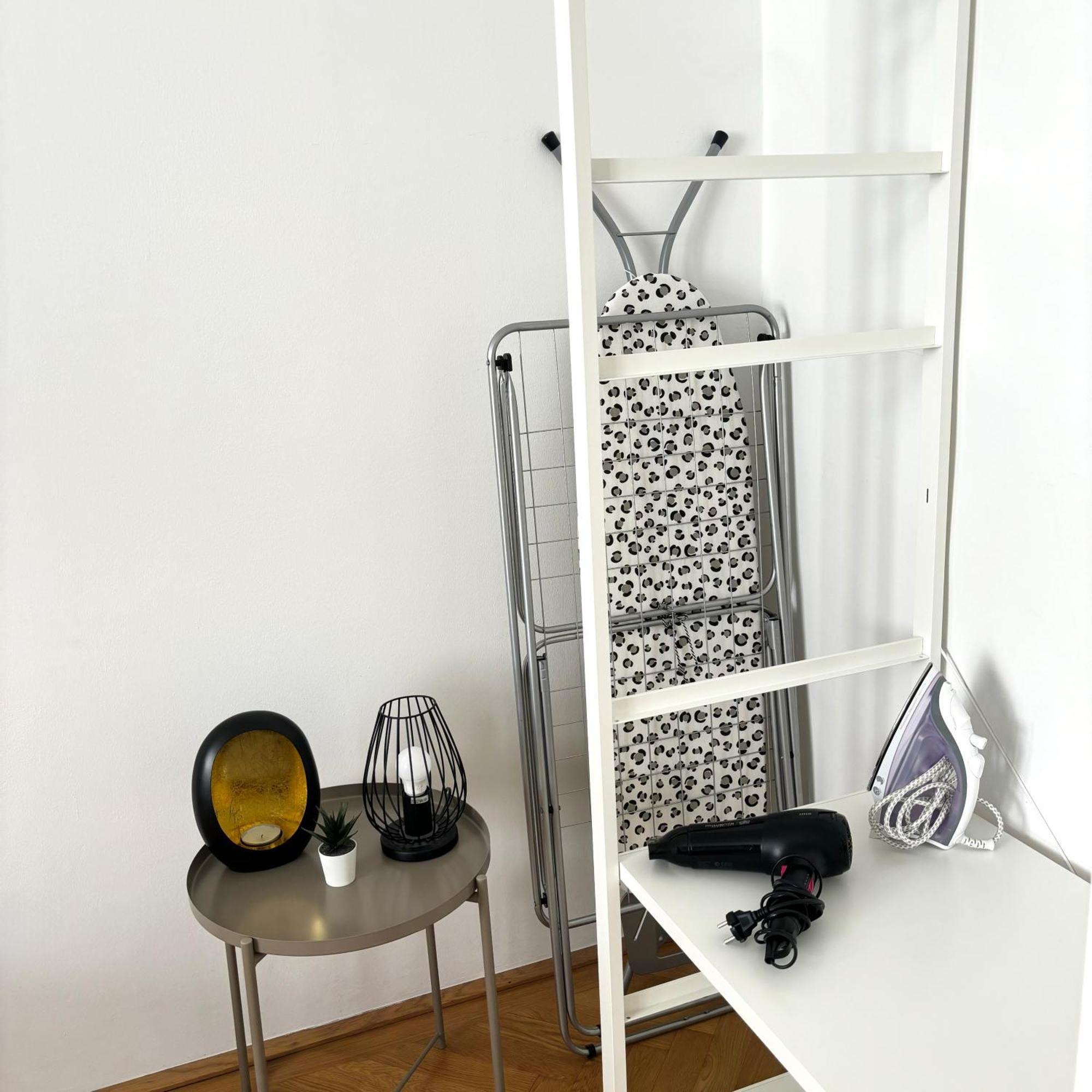 Central Mariahilfer Apartment 5 Min To The Schoenbrunn Palace And City Shopping Center 维也纳 外观 照片